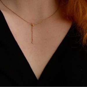 Mejuri lariat adjustable necklace in gold vermeil and white sapphire